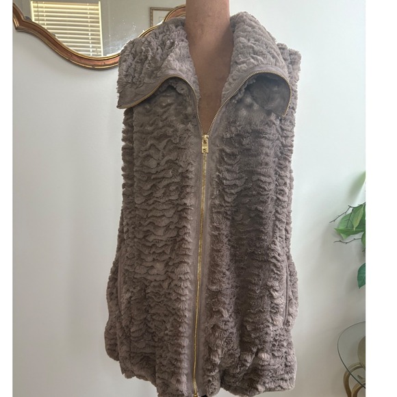 Marc New York Faux Fur Vest Womens XL Brown Sleeveless Zip Front Cozy - Picture 1 of 9